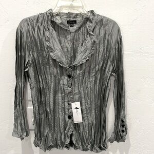 New with tags
Silver formal blouse
